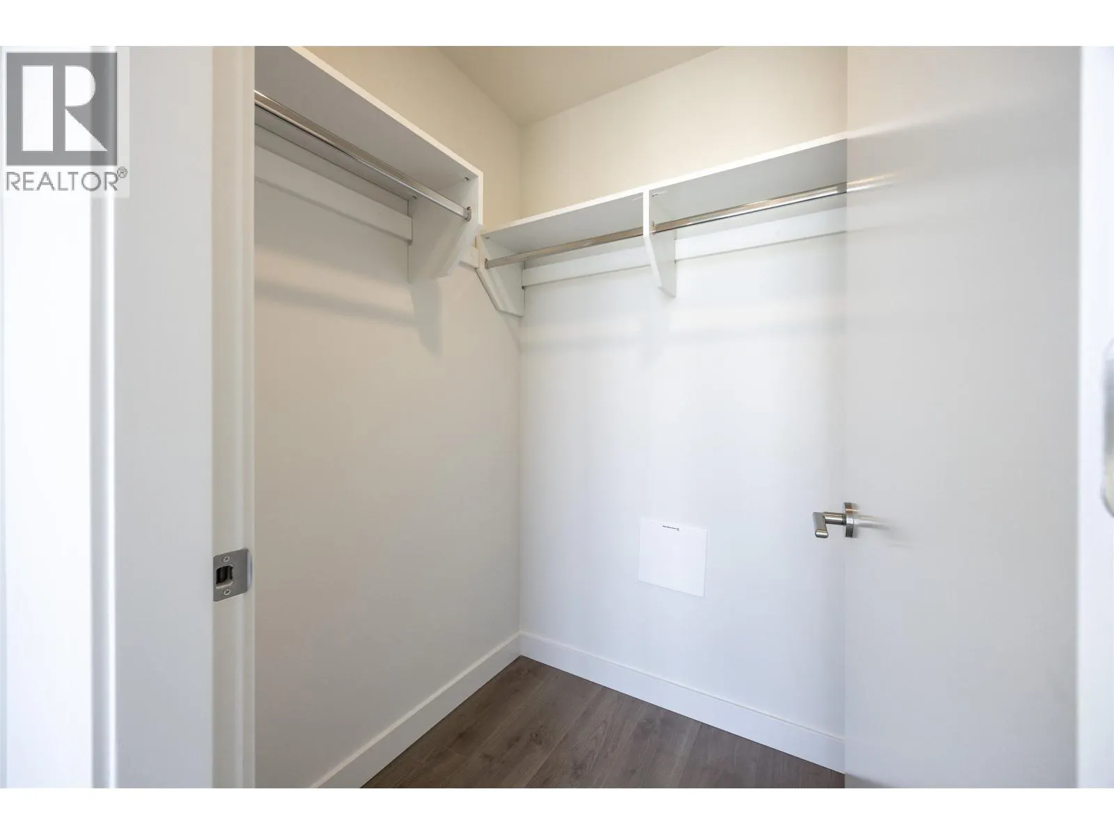 1608 537 COTTONWOOD AVENUE