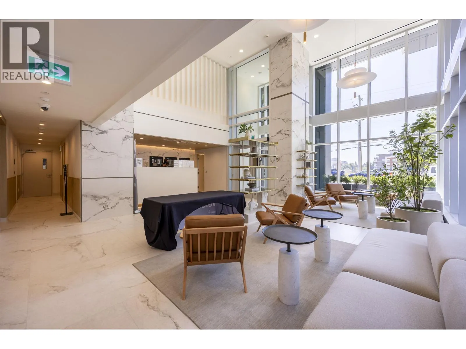 1608 537 COTTONWOOD AVENUE