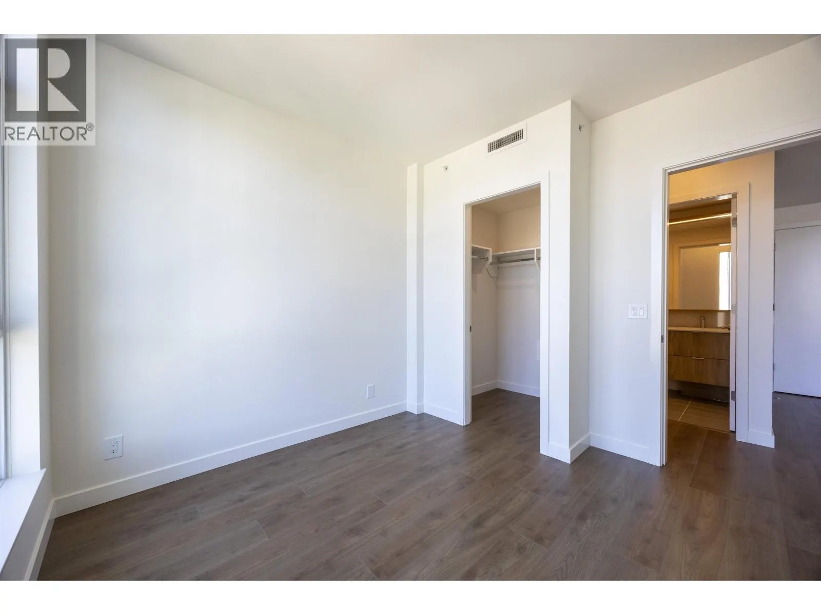 1608 537 COTTONWOOD AVENUE