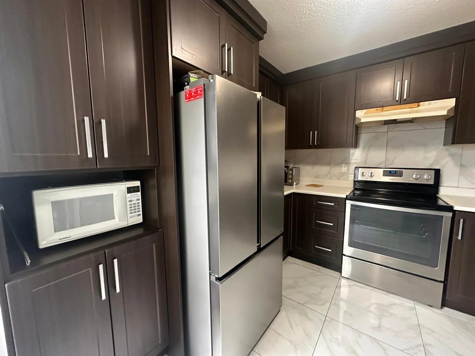 201 32550 MACLURE ROAD