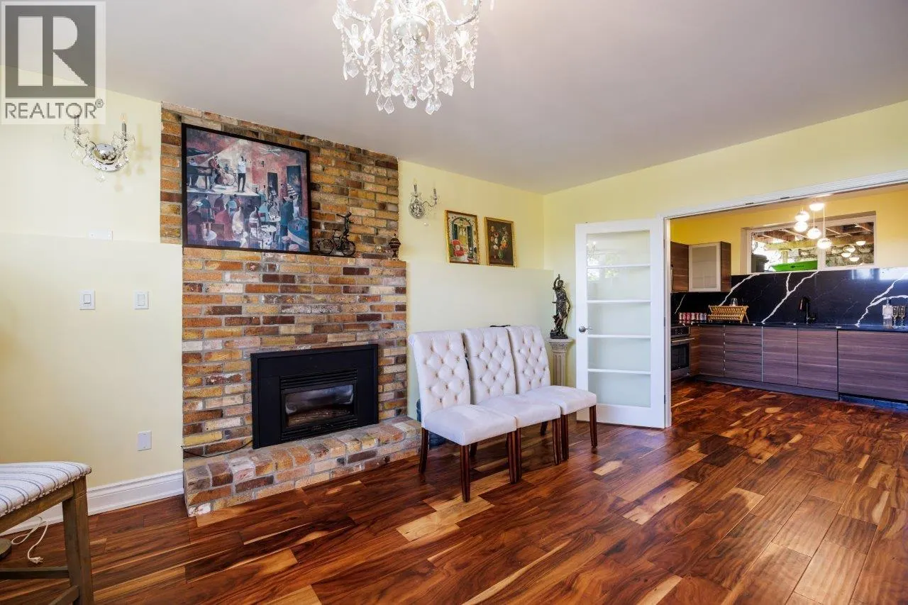 4577 MEADOWBANK CLOSE