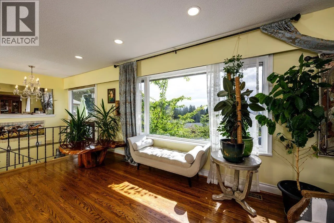 4577 MEADOWBANK CLOSE