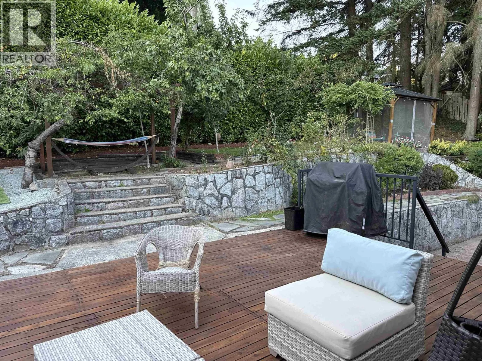 4577 MEADOWBANK CLOSE