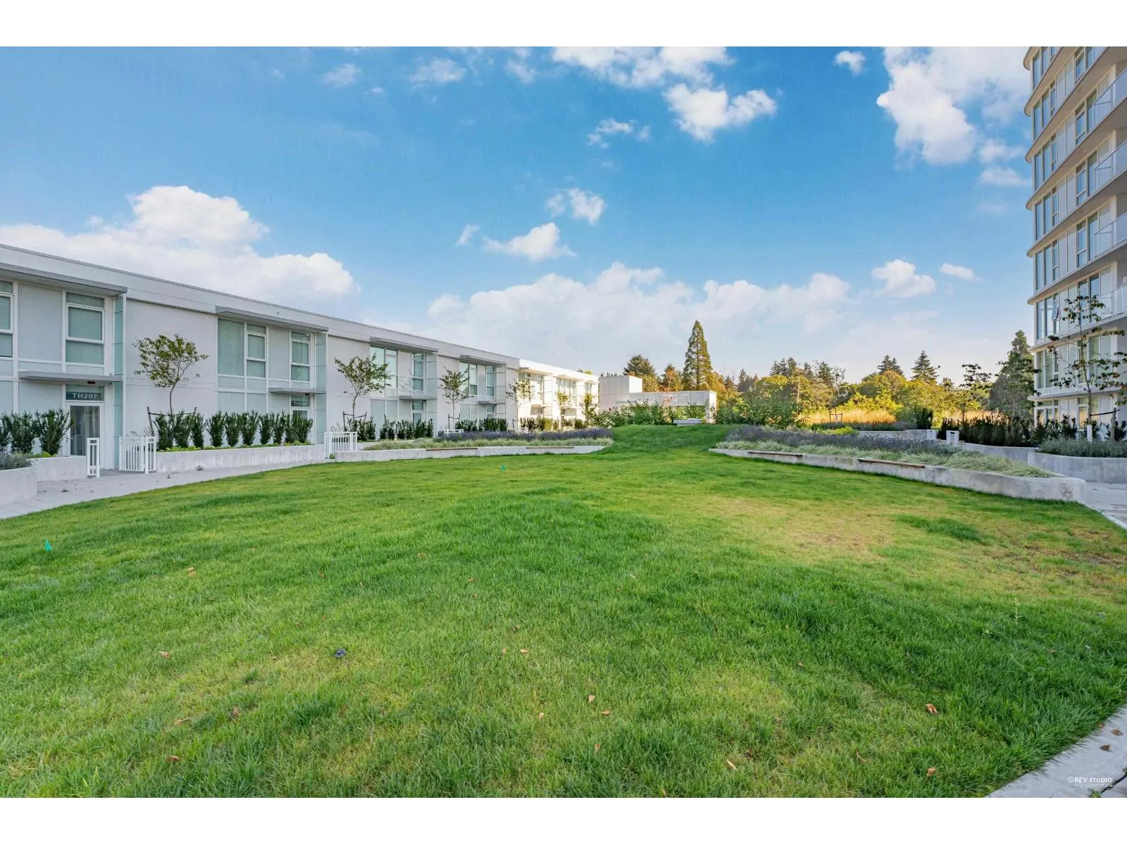 1002 13685 102 AVENUE