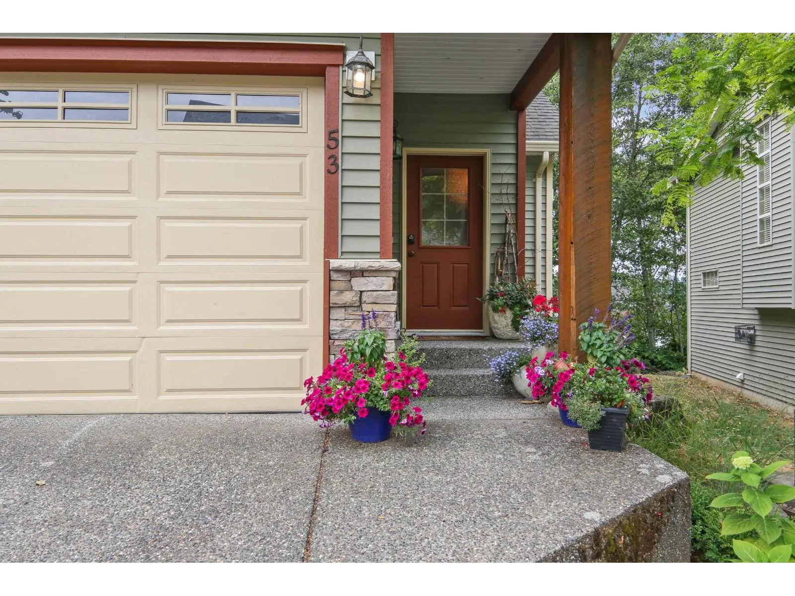 53 46840 RUSSELL ROAD|Promontory