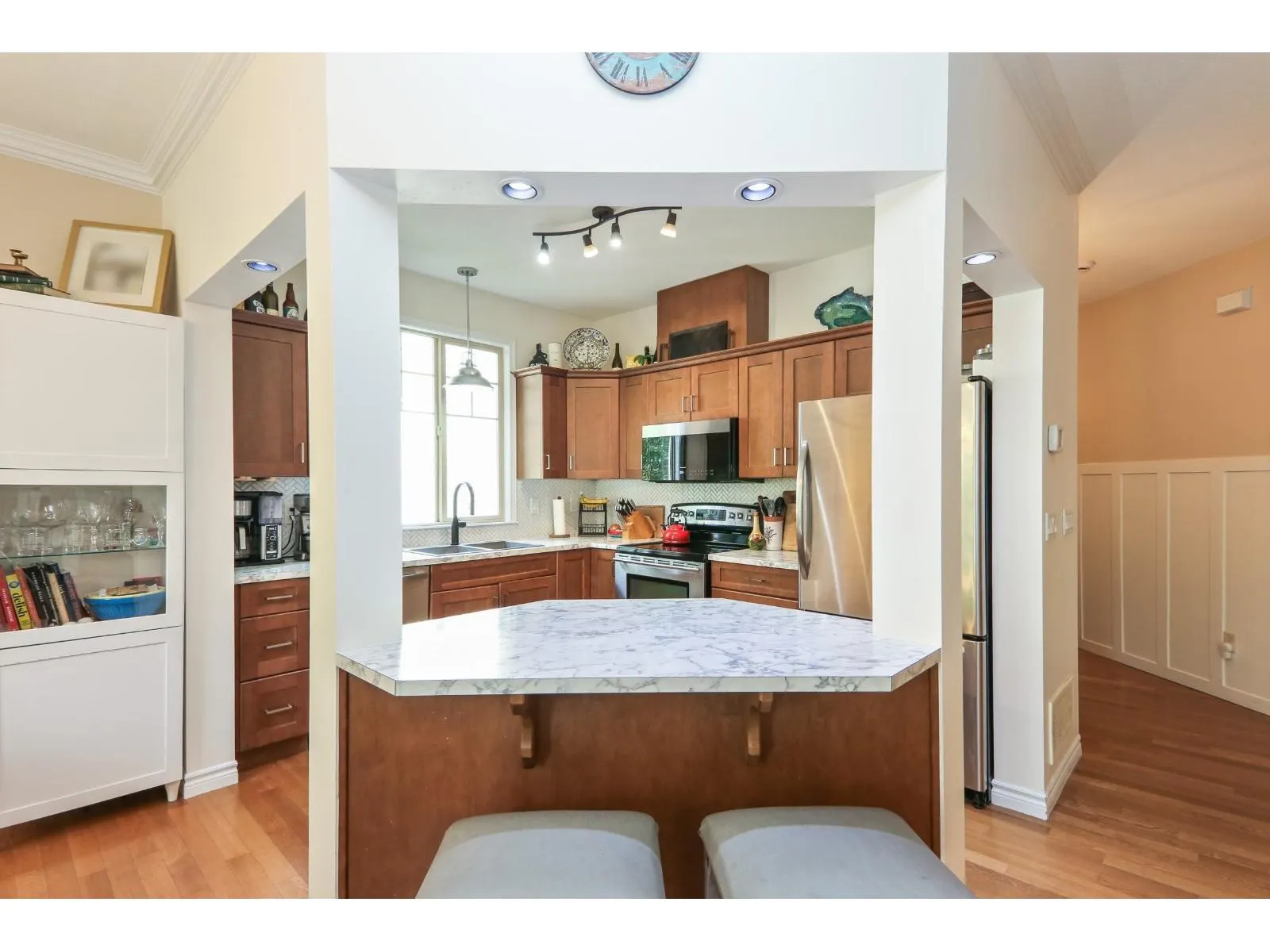 53 46840 RUSSELL ROAD|Promontory