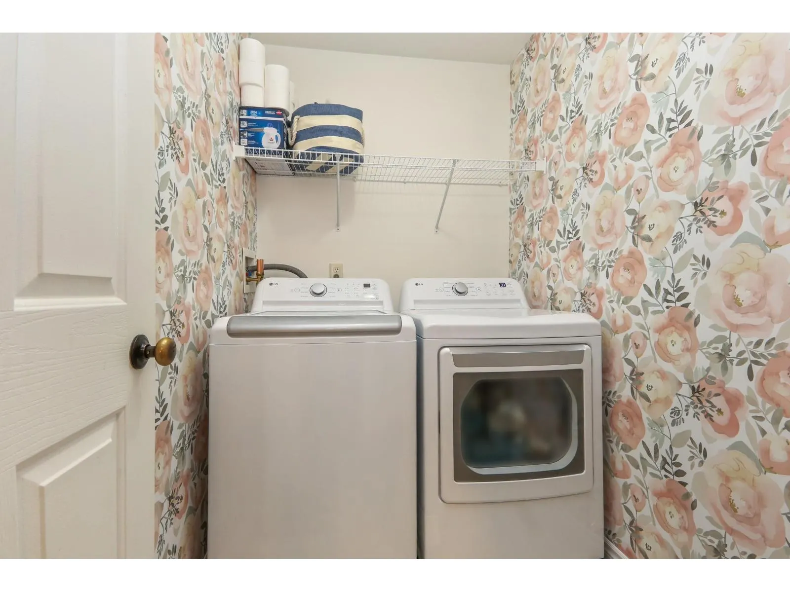 53 46840 RUSSELL ROAD|Promontory
