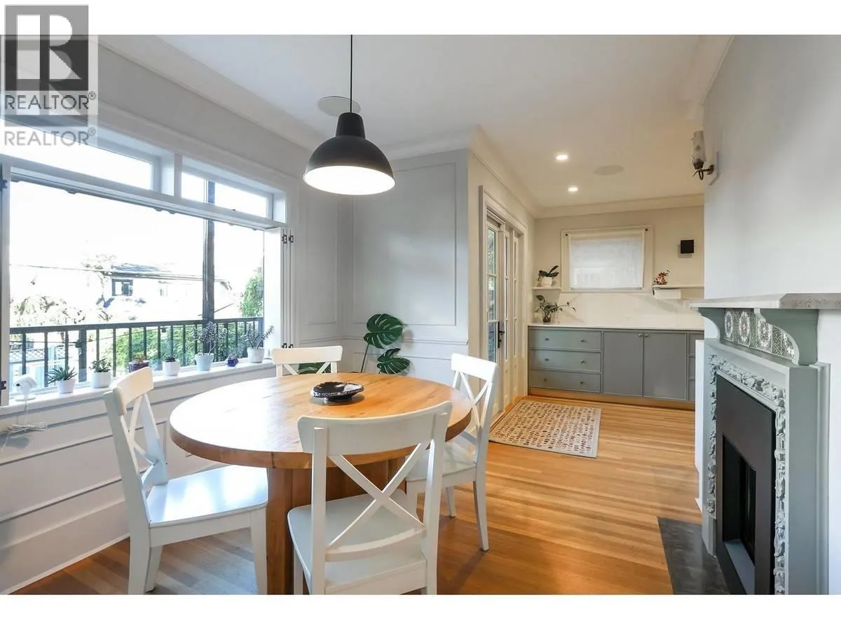 42** 9TH AVENUE