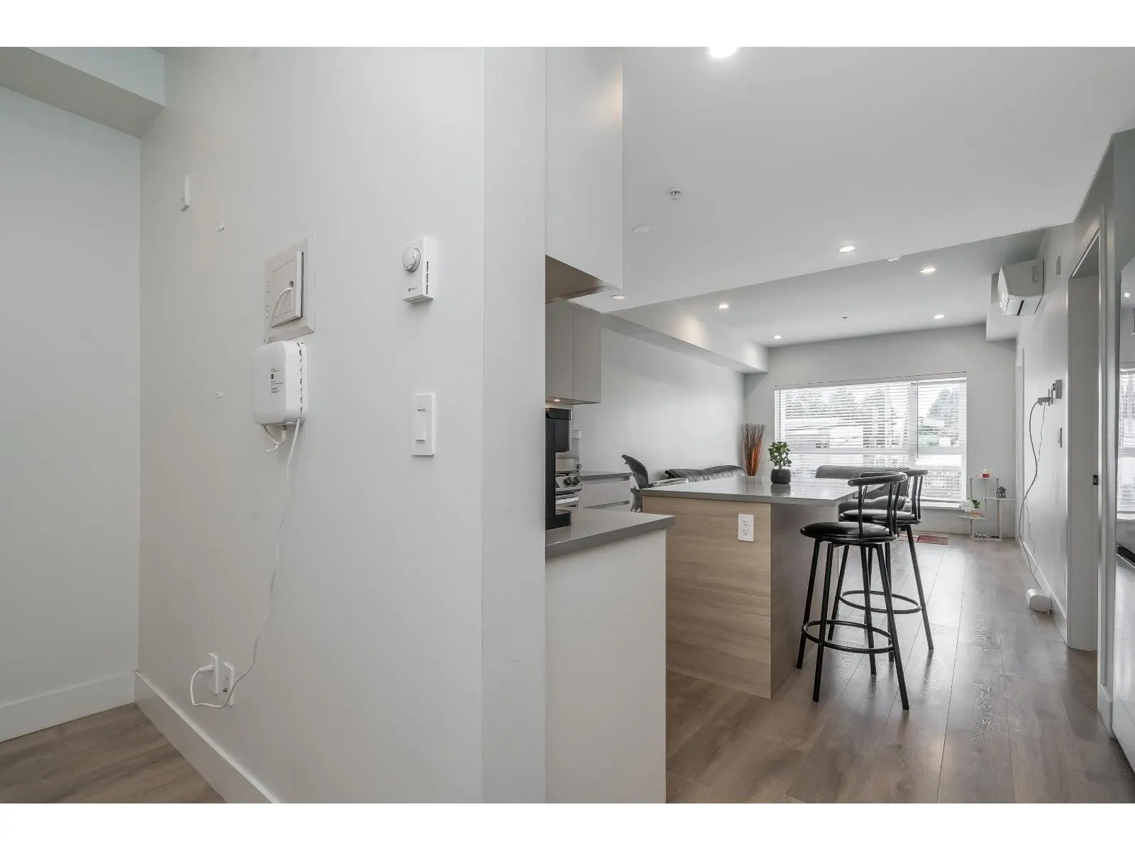 206 8496 120 STREET