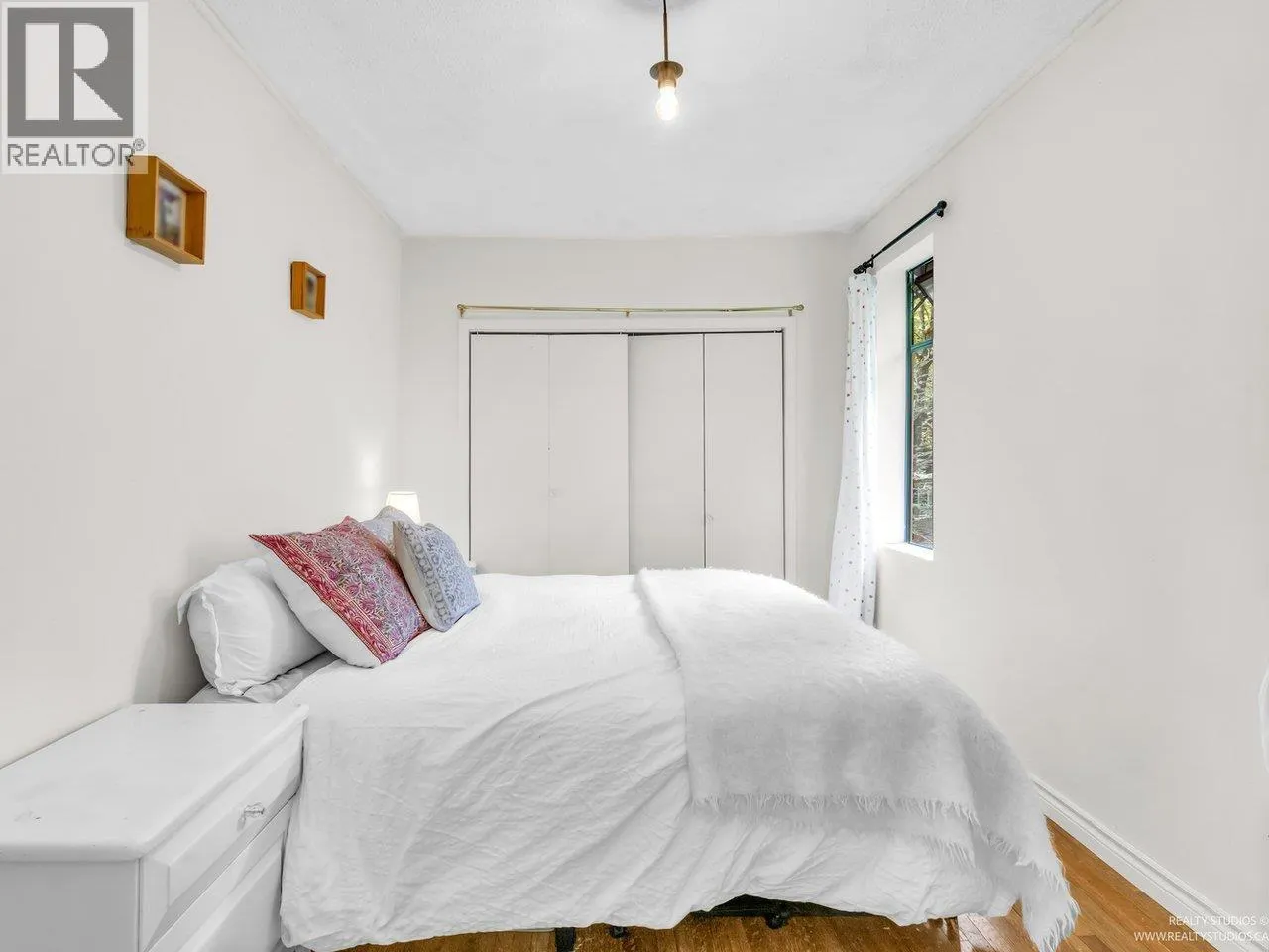 1706 DEEP COVE ROAD