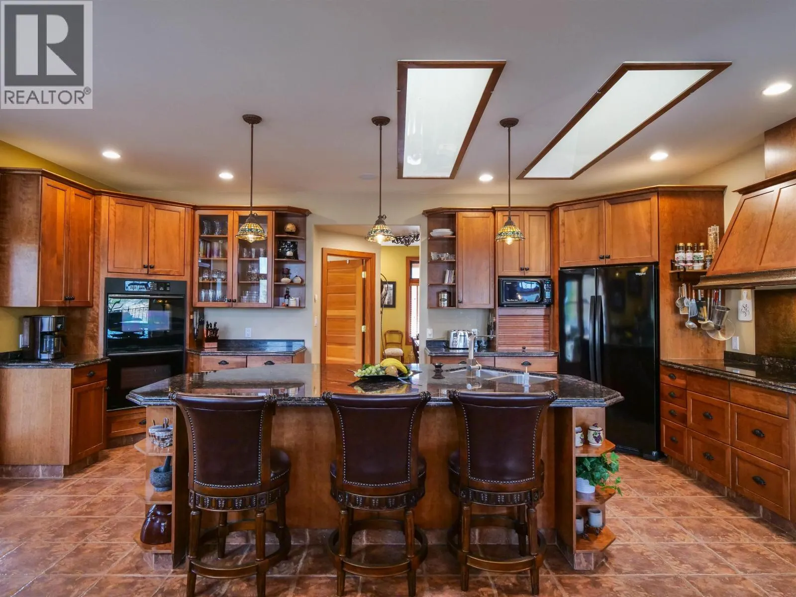 2760 ERNST ROAD