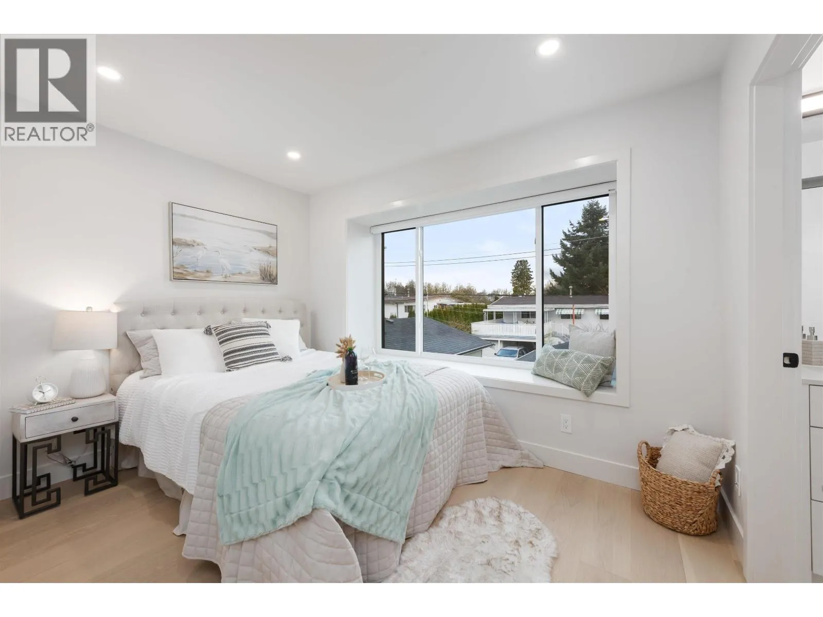 3349 KASLO STREET