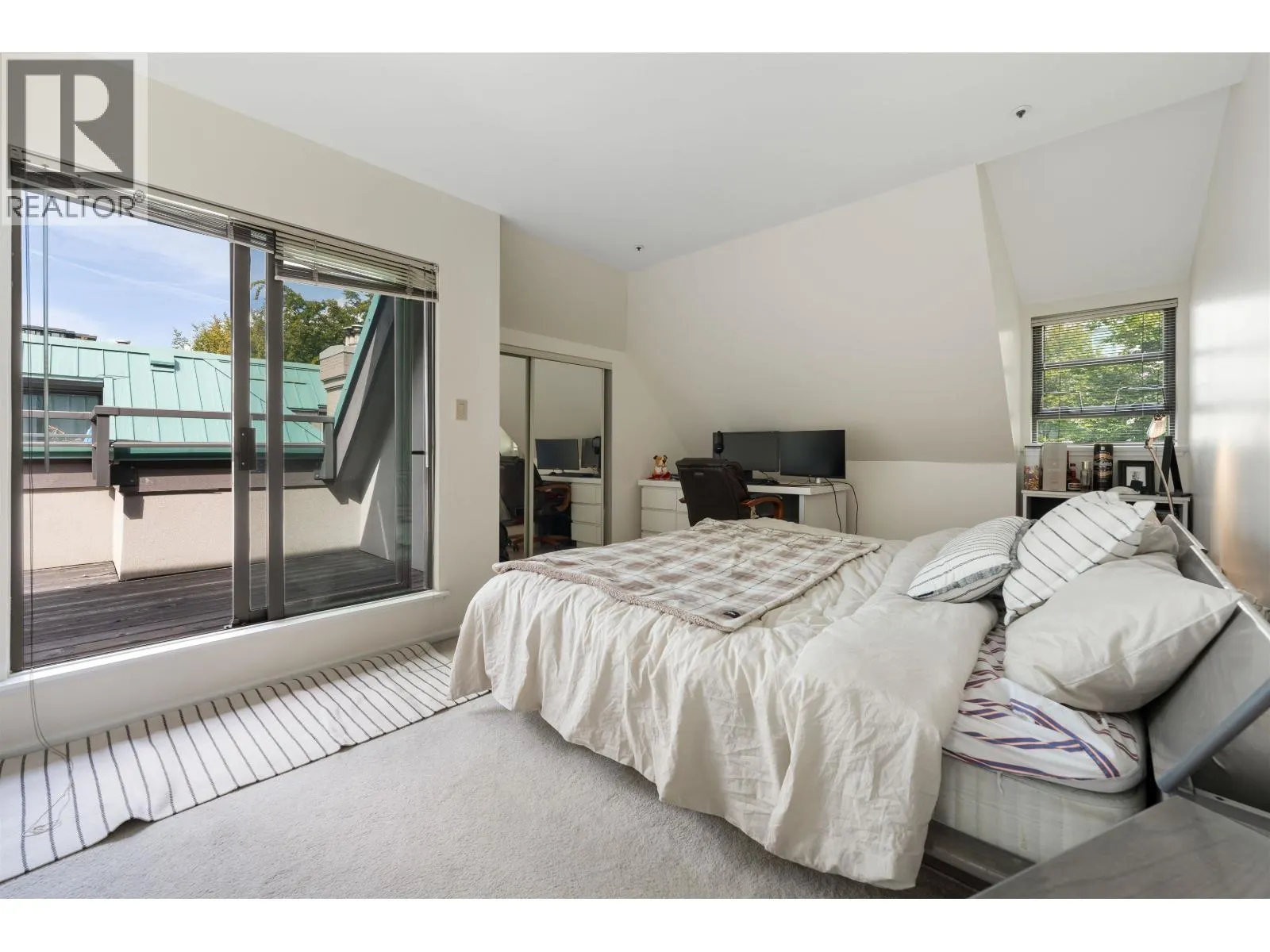 E403 628 W 12TH AVENUE