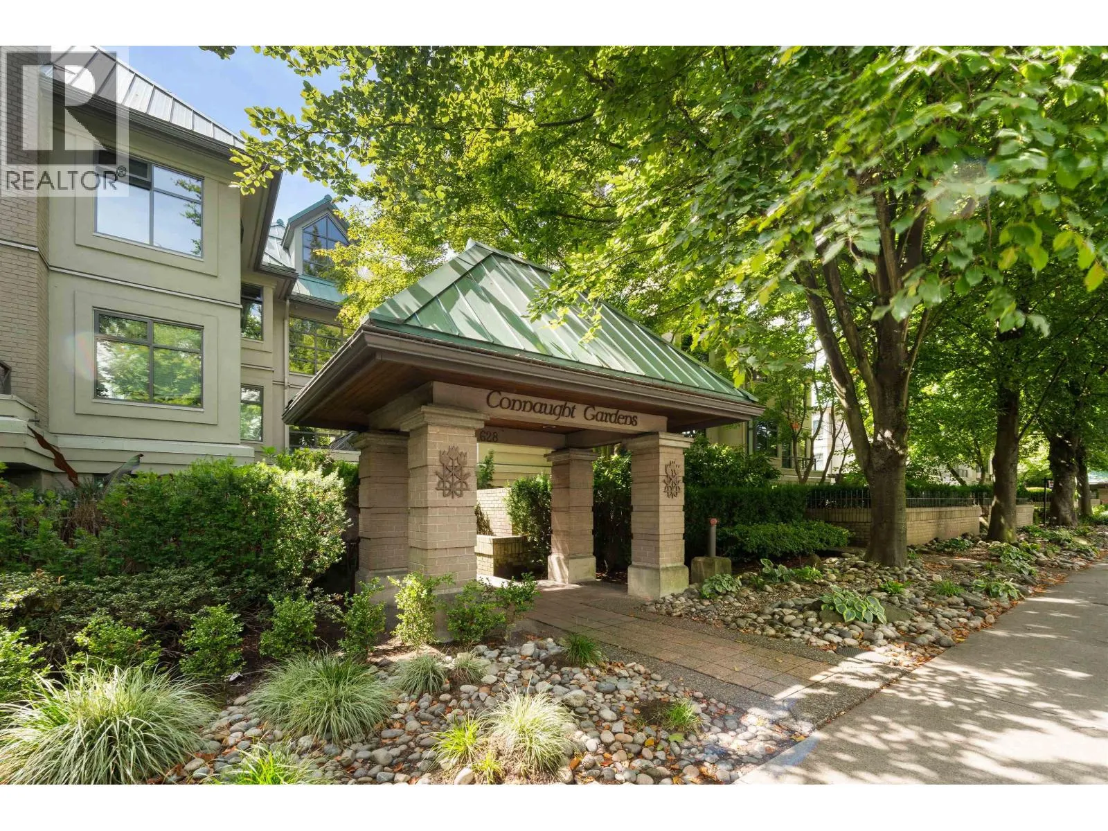 E403 628 W 12TH AVENUE