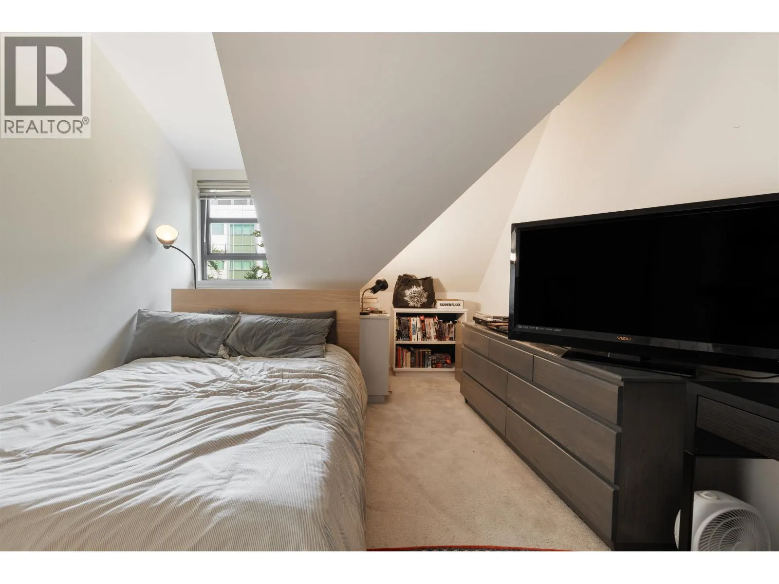 E403 628 W 12TH AVENUE