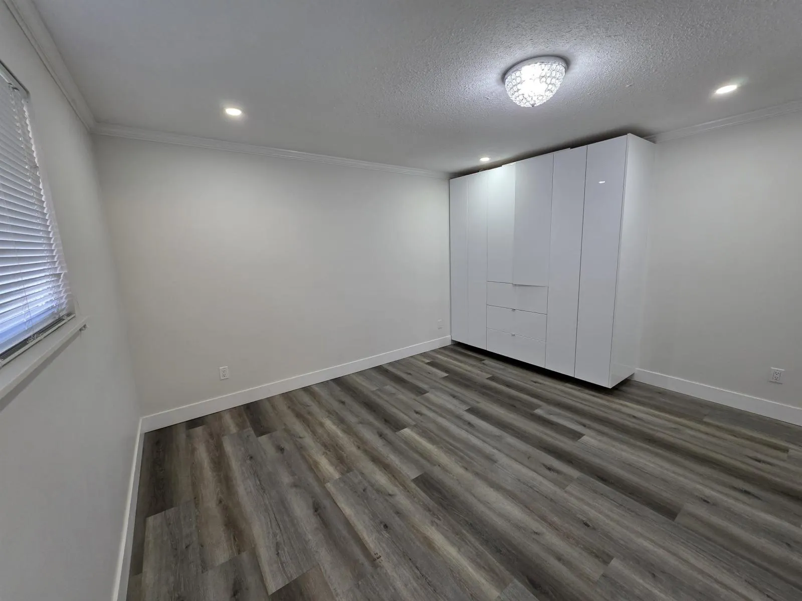 10381 MAIN STREET