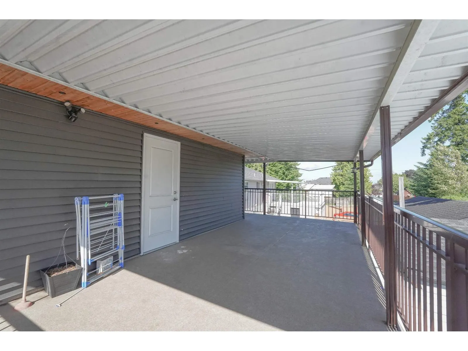 13076 64 AVENUE