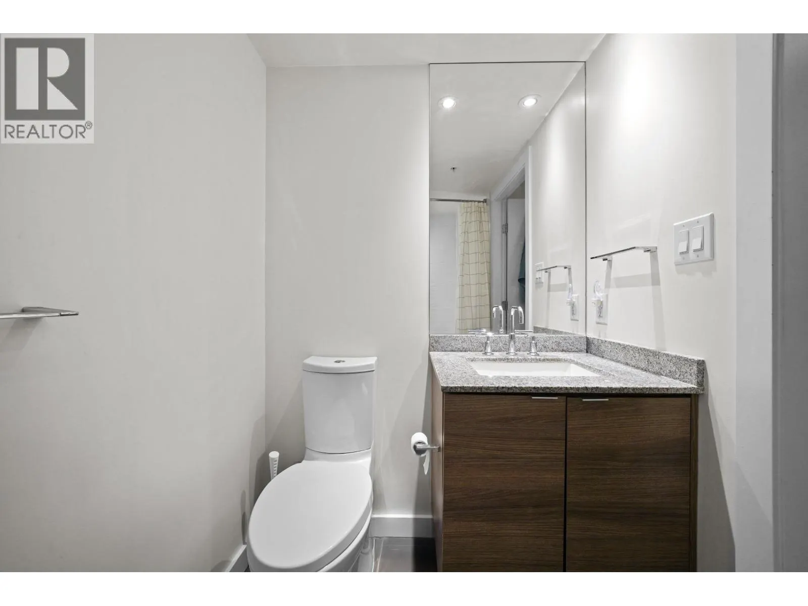 811 489 INTERURBAN WAY