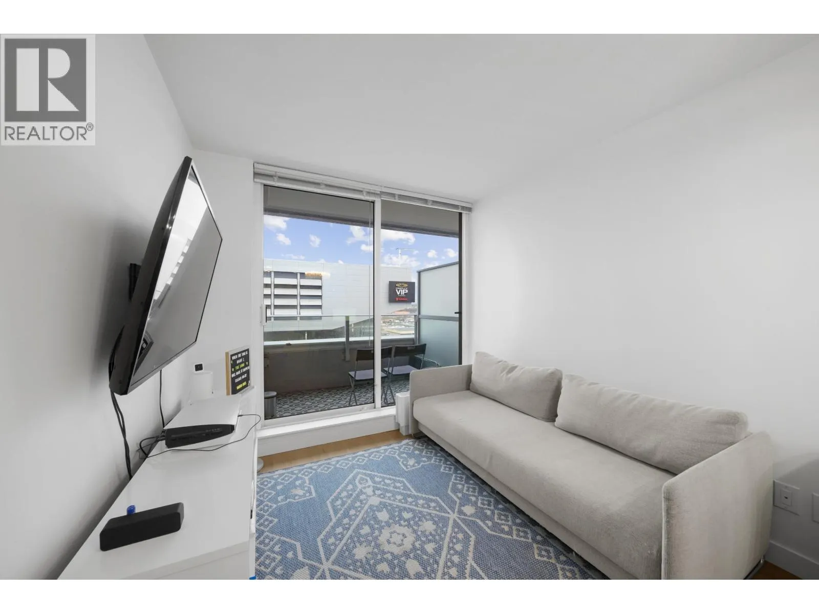 811 489 INTERURBAN WAY