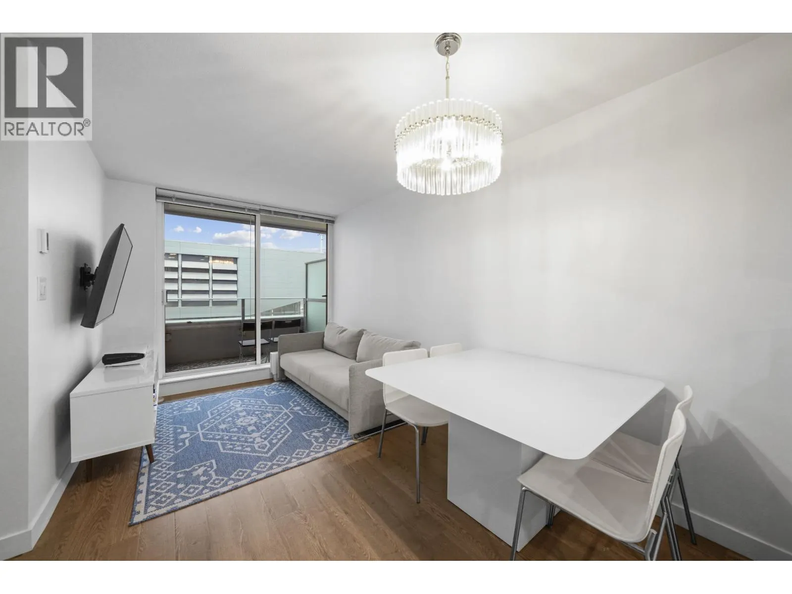 811 489 INTERURBAN WAY