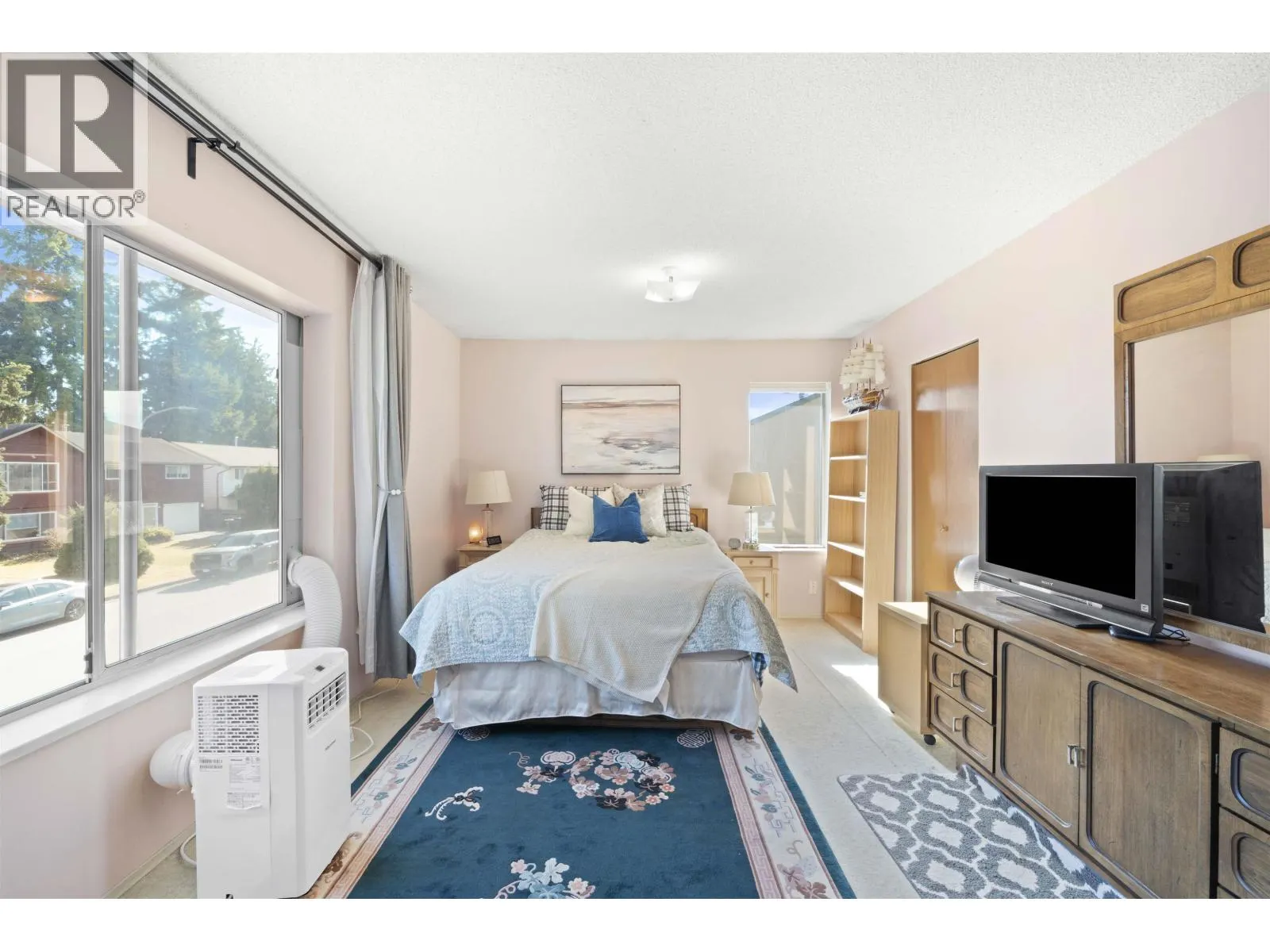 8431 ROSEBANK CRESCENT