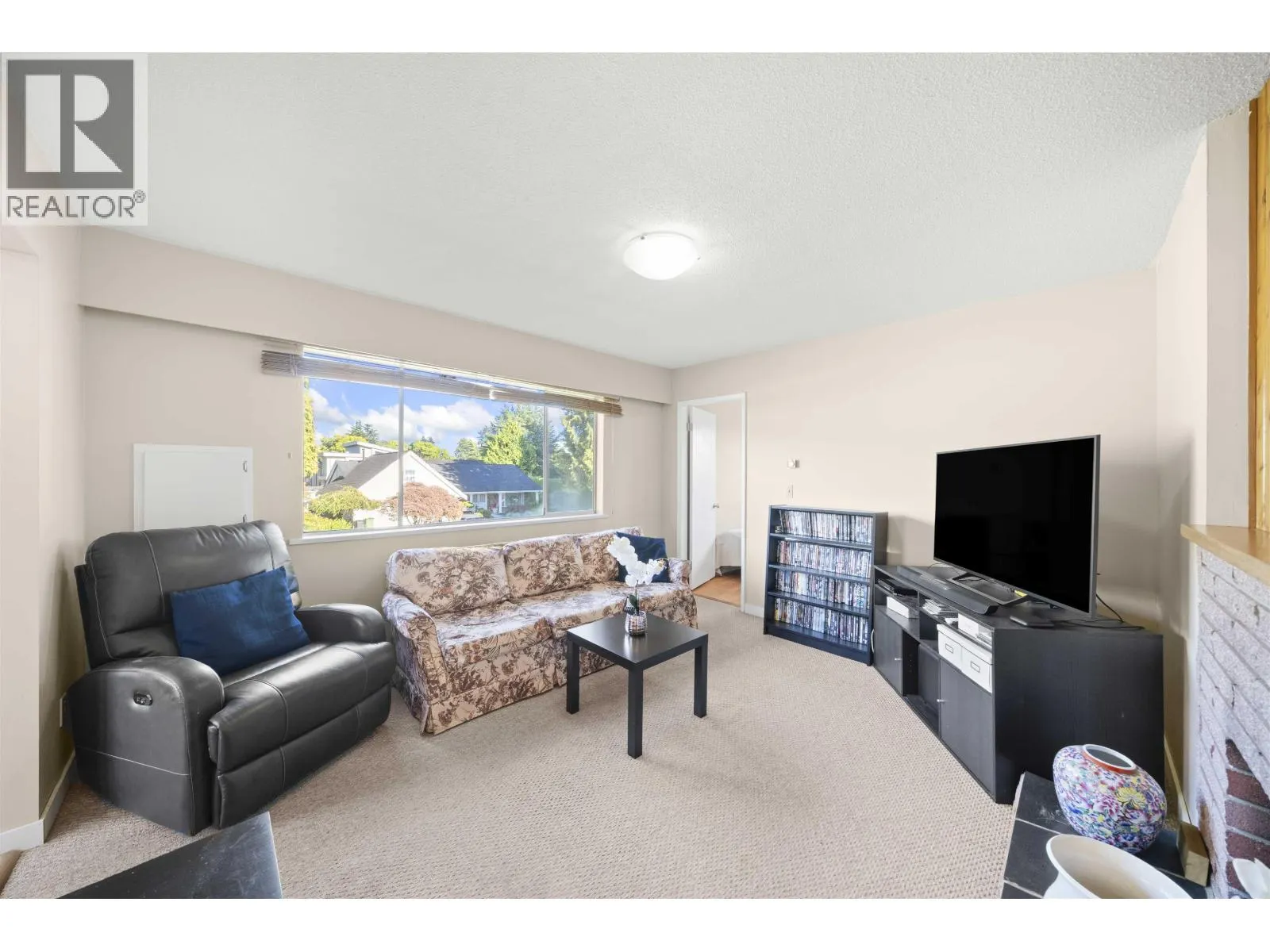 8431 ROSEBANK CRESCENT