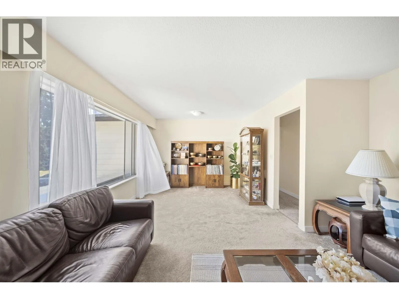 8431 ROSEBANK CRESCENT