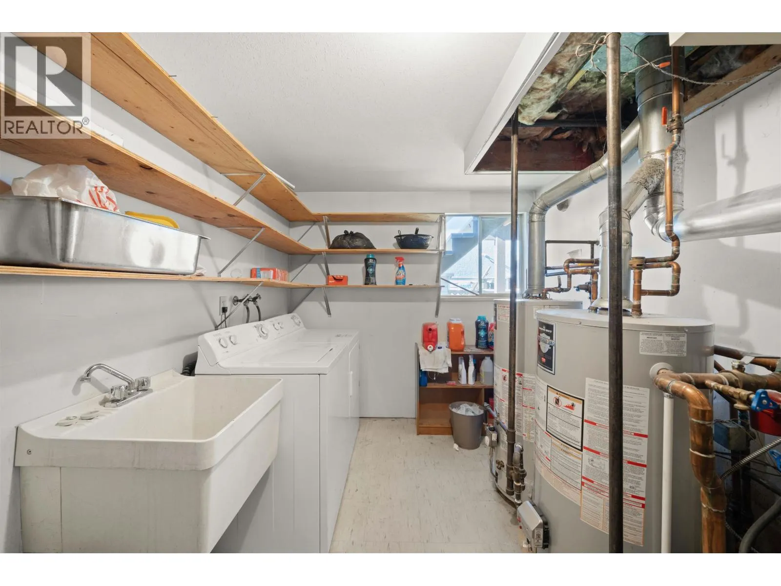 8431 ROSEBANK CRESCENT