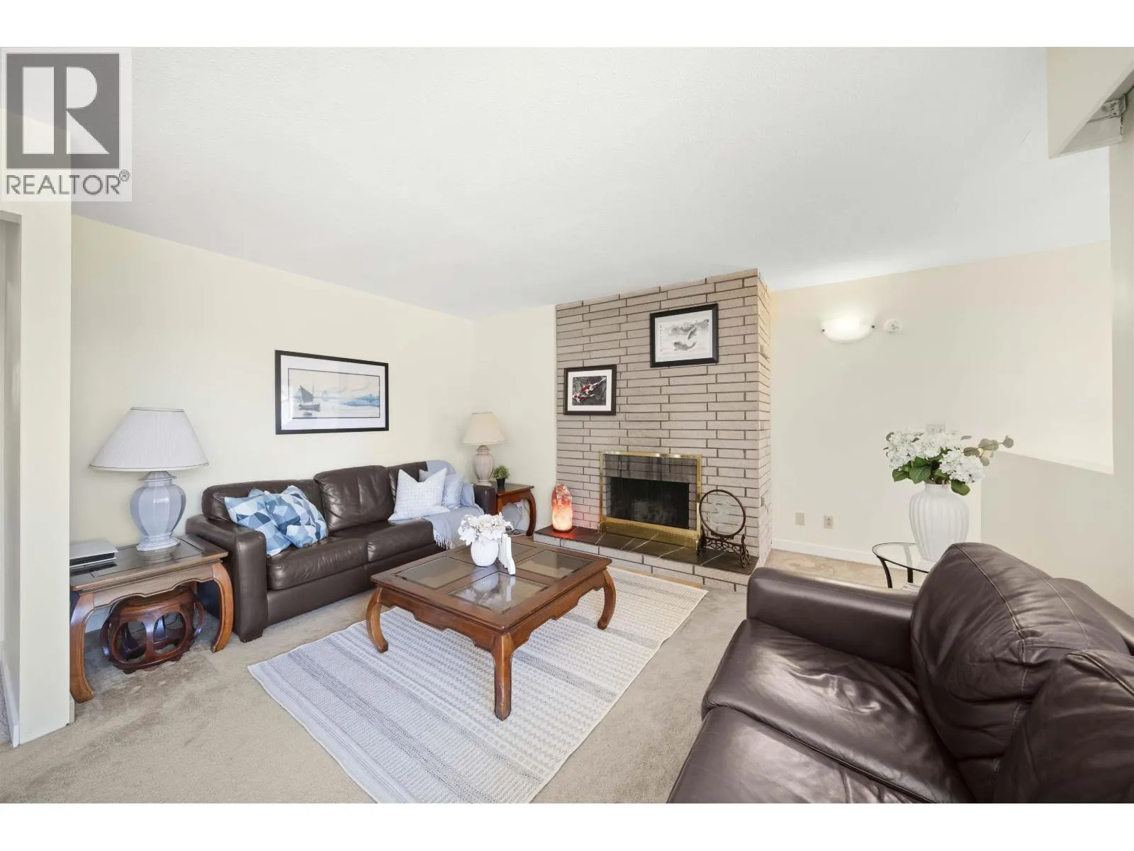 8431 ROSEBANK CRESCENT