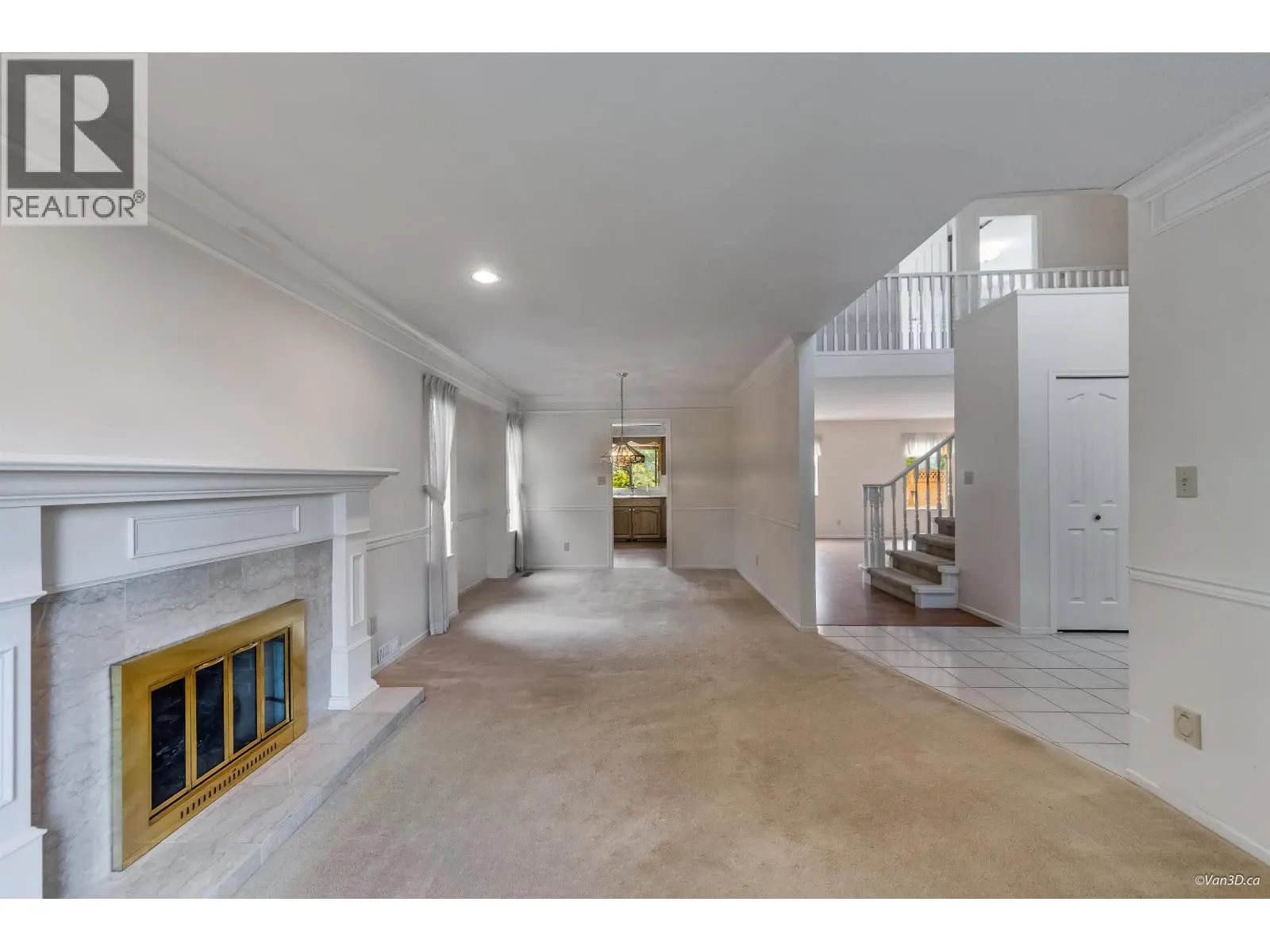 5019 LINDEN DRIVE