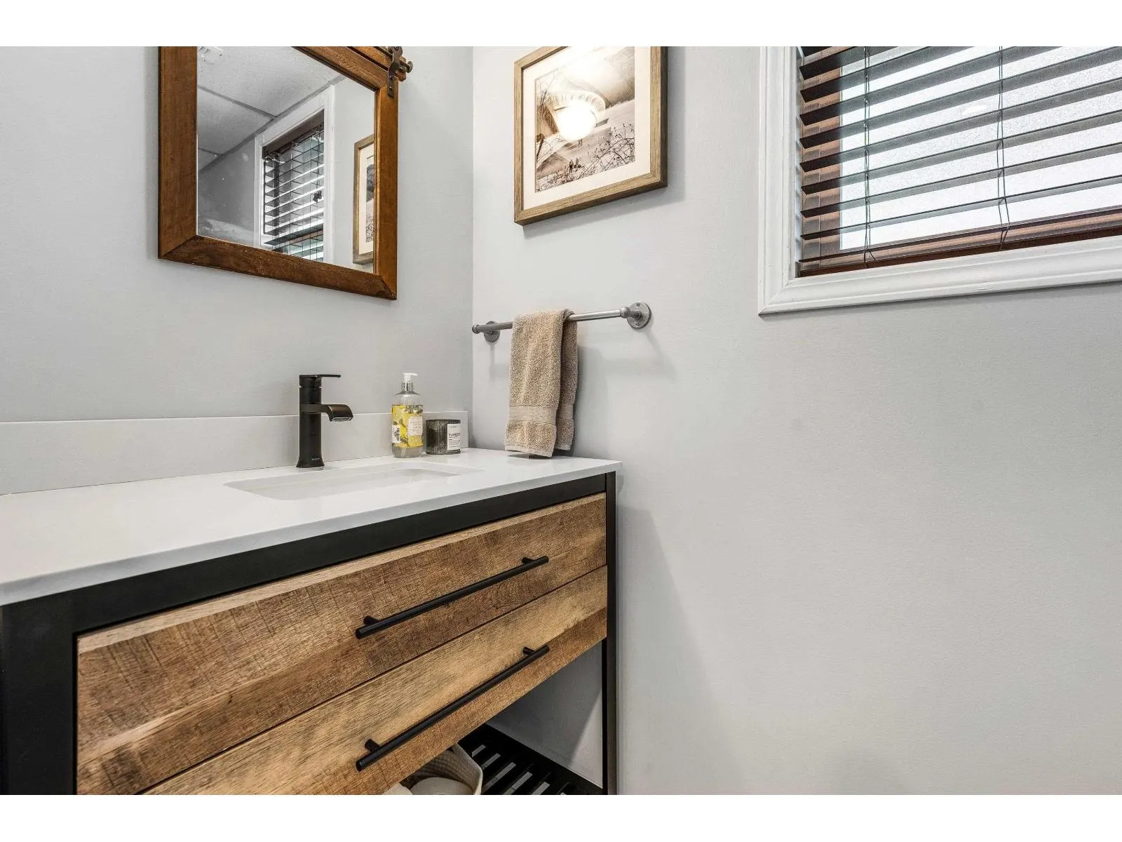 45264 LENORA CRESCENT|Chilliwack Proper West