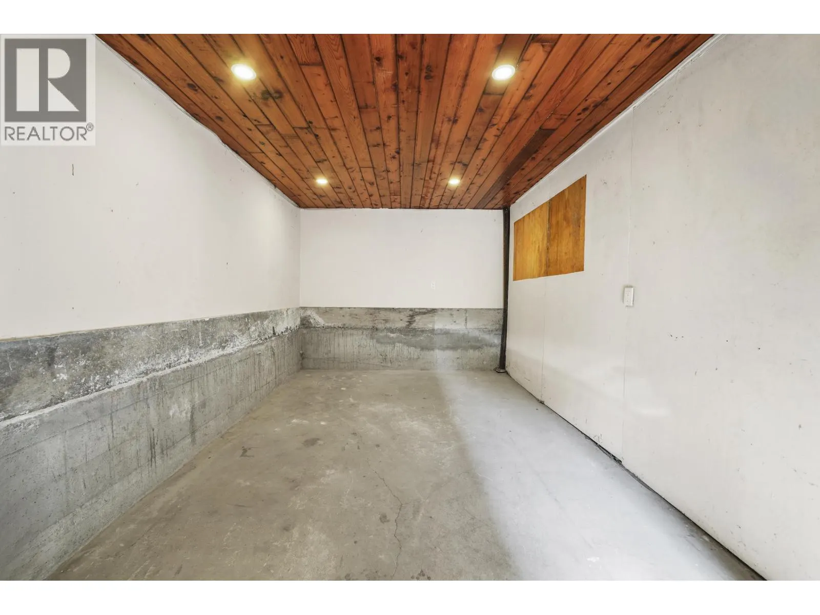 5174 DENNISON DRIVE