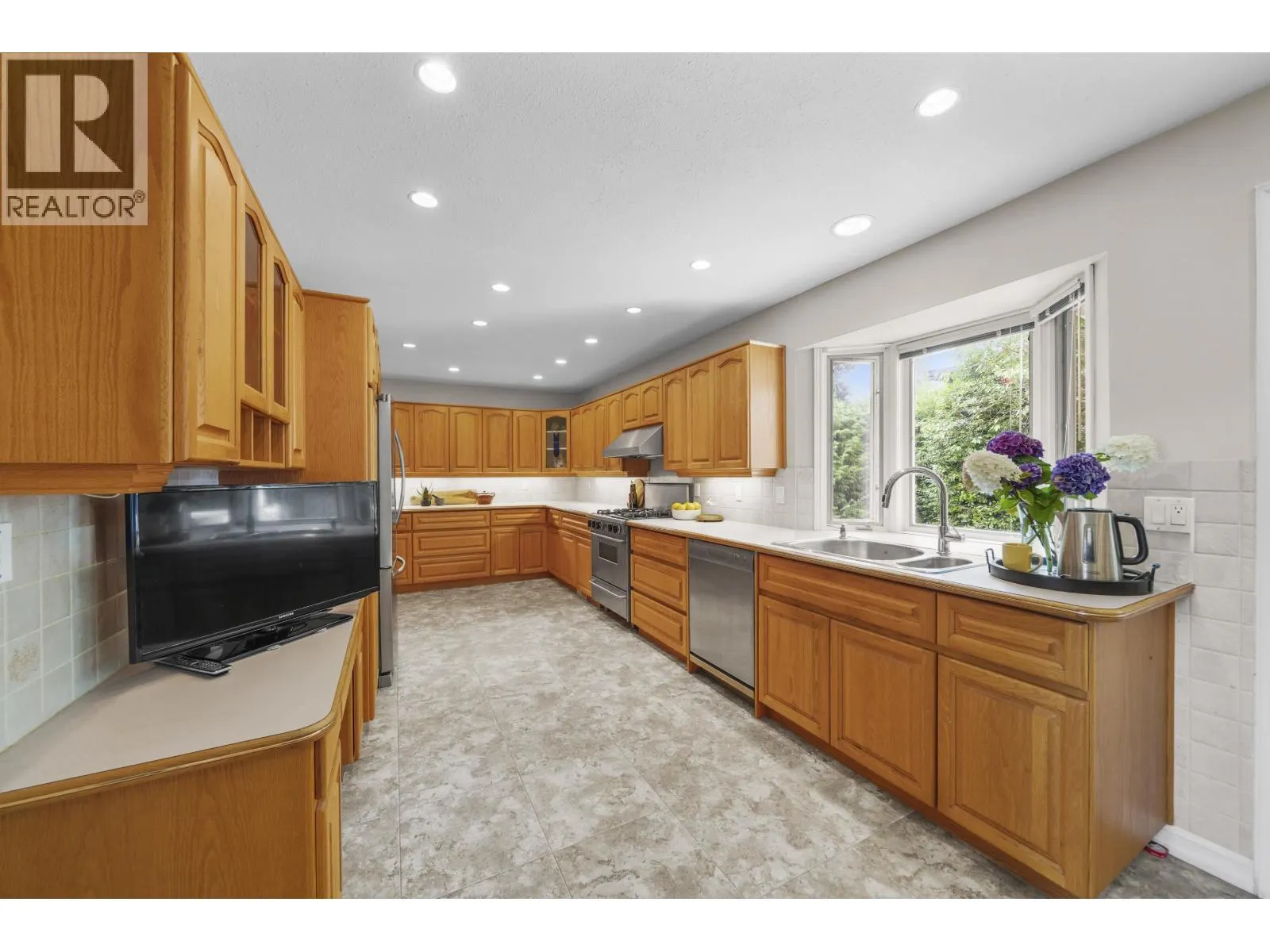 5174 DENNISON DRIVE