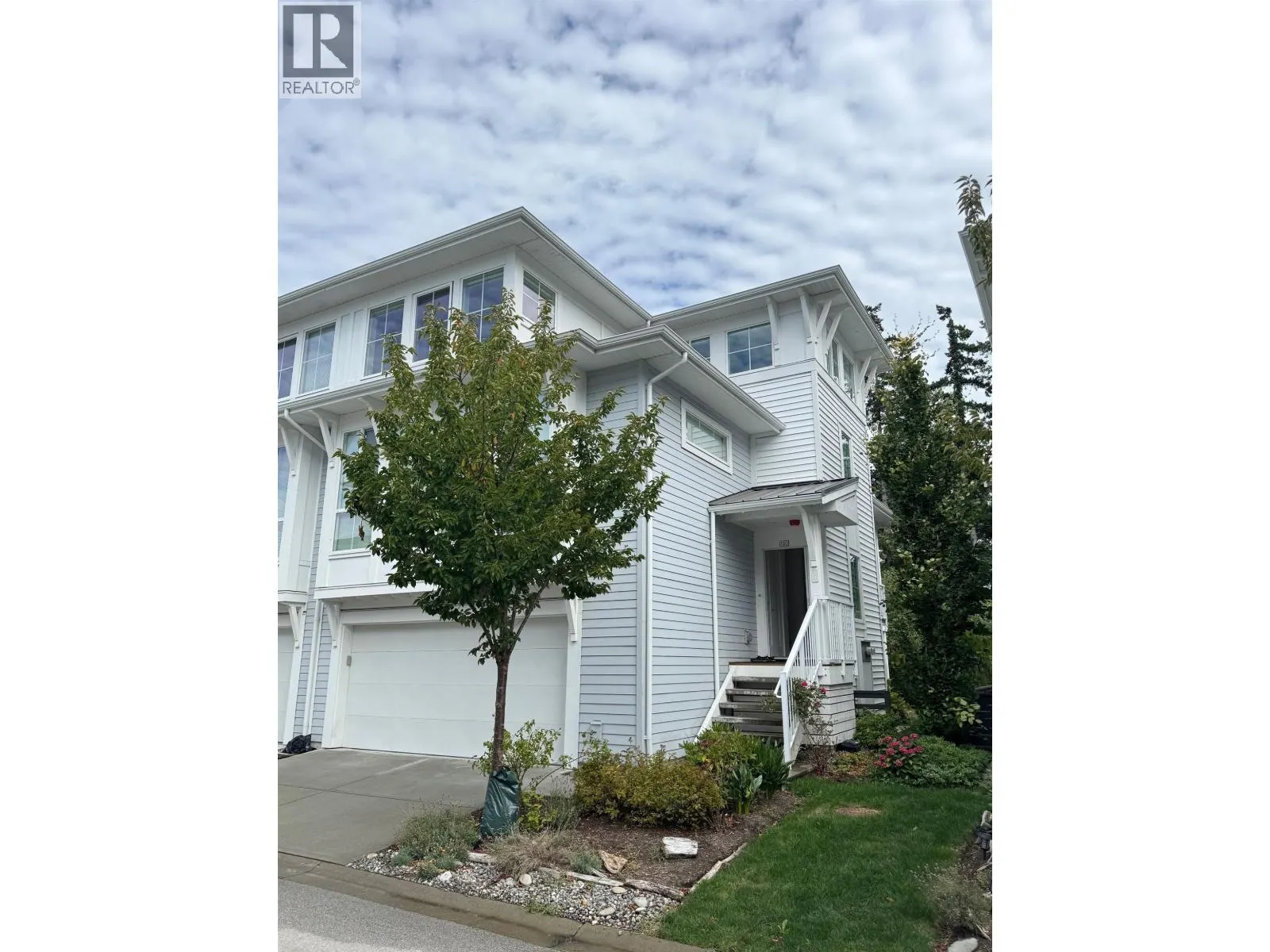 120 4638 ORCA WAY