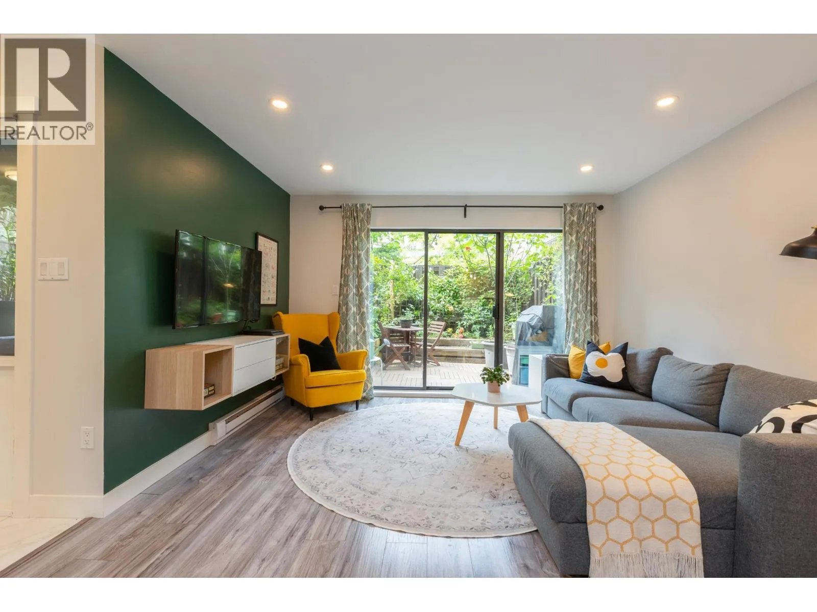 7 340 GINGER DRIVE