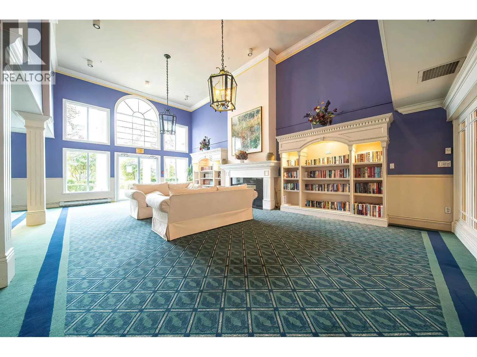 234 5735 HAMPTON PLACE