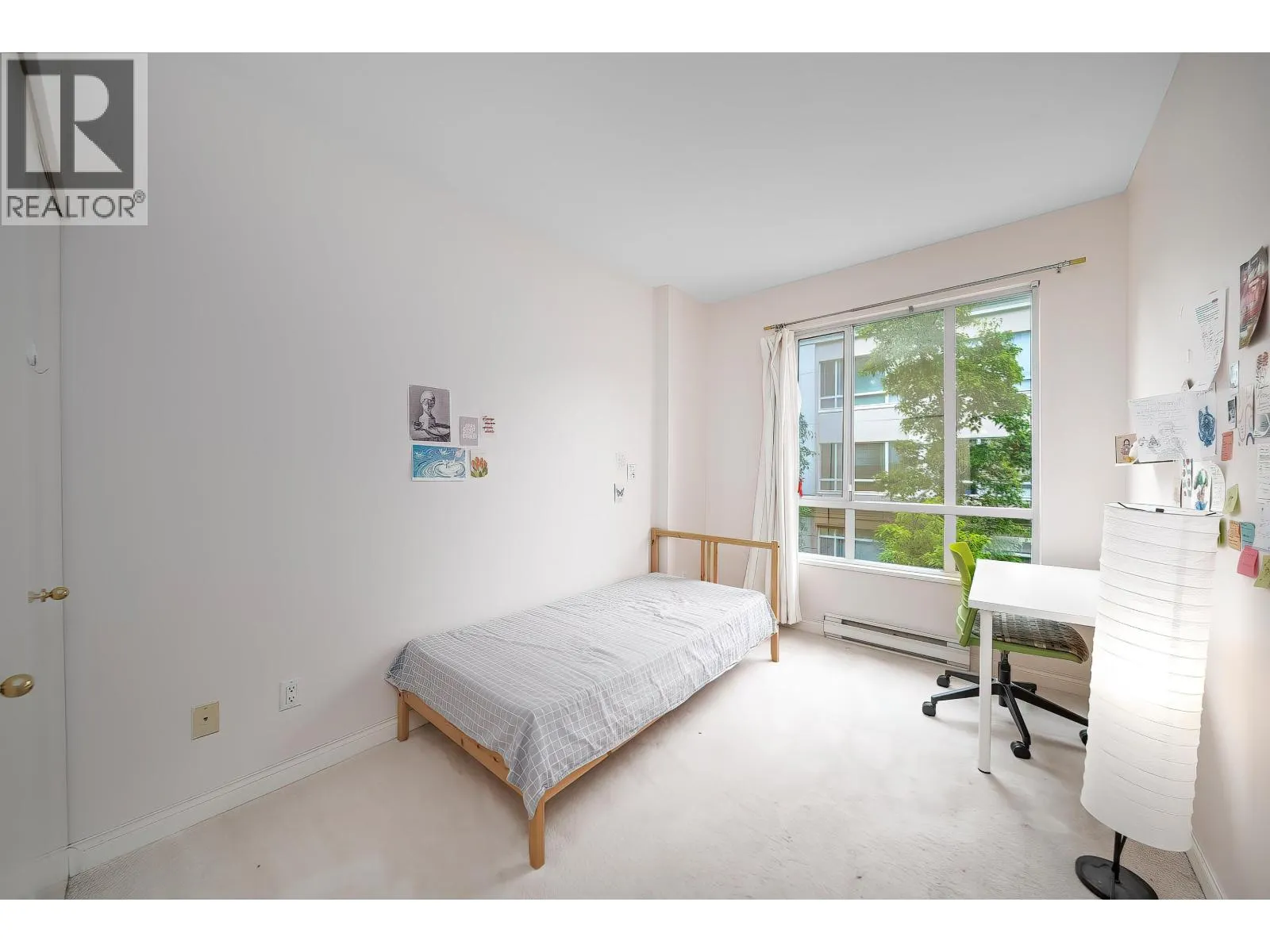234 5735 HAMPTON PLACE