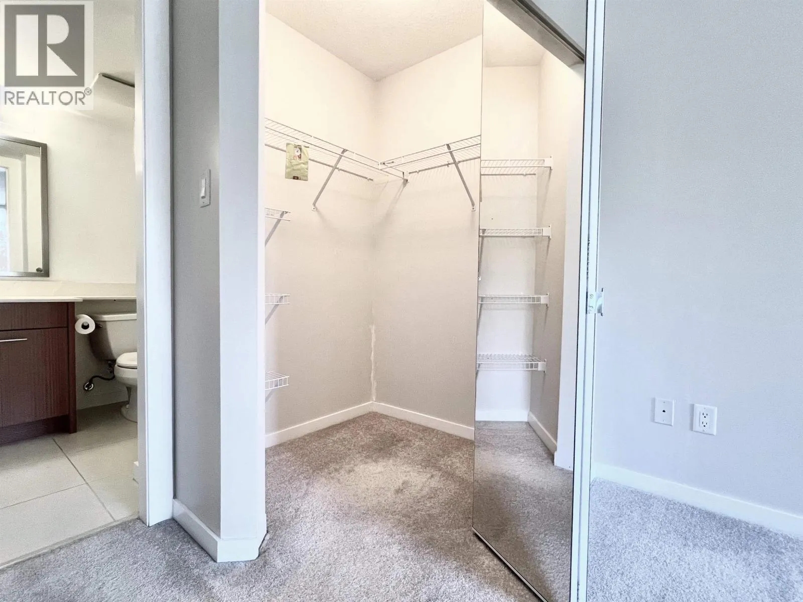 904 4888 BRENTWOOD DRIVE