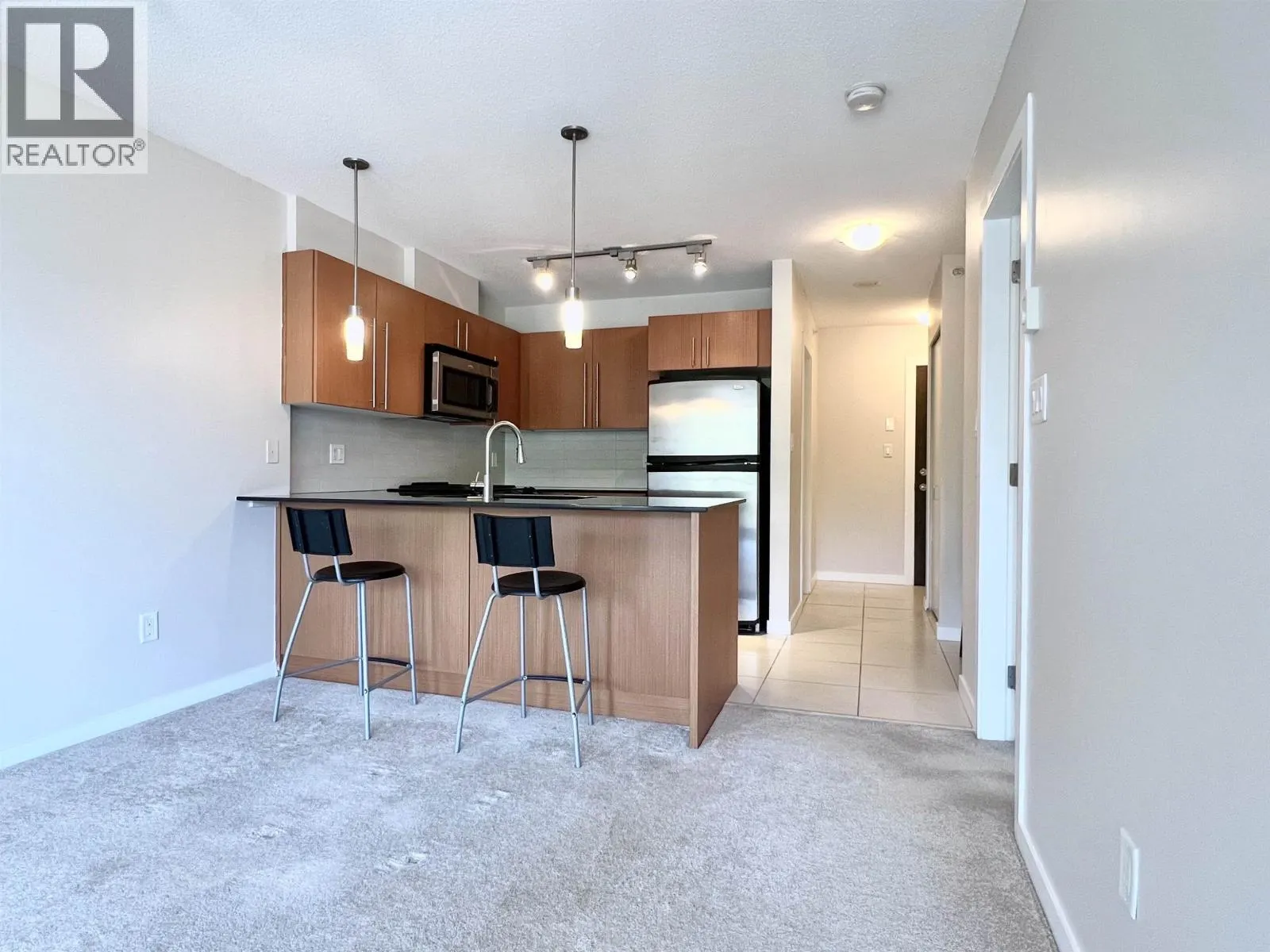 904 4888 BRENTWOOD DRIVE