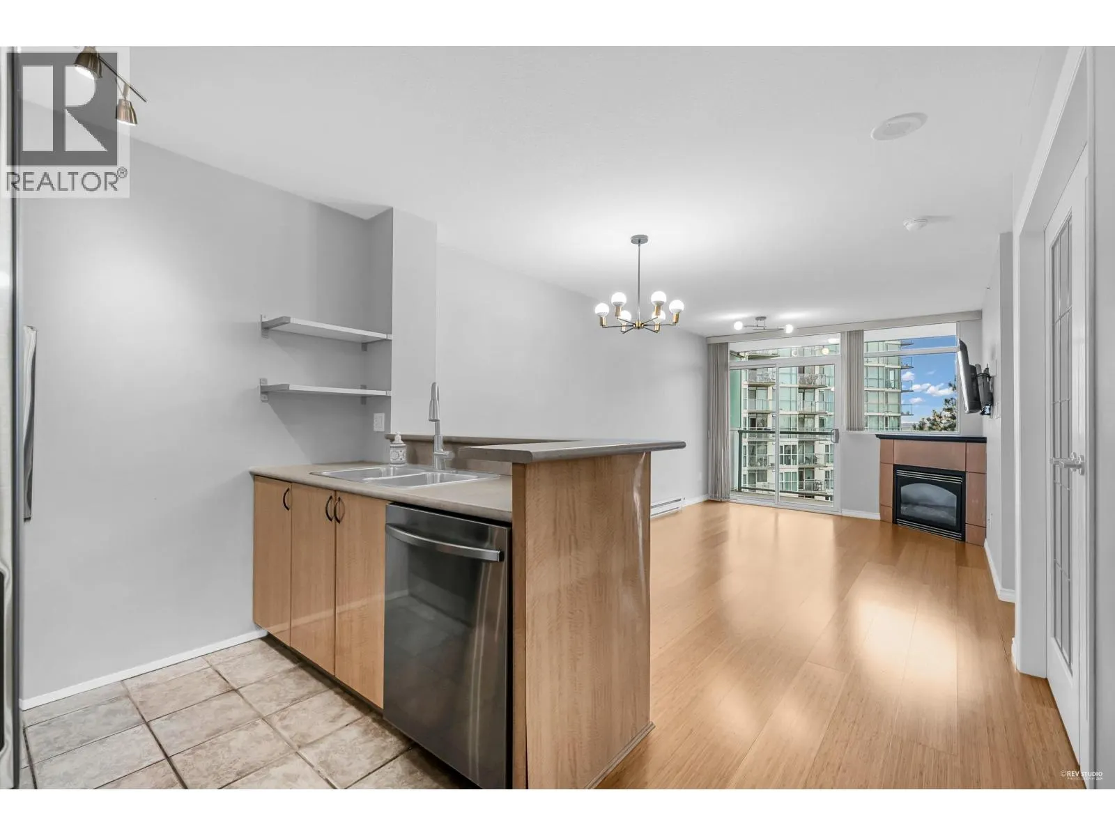 602 2733 CHANDLERY PLACE
