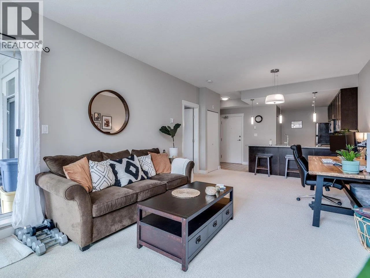 216 2368 MARPOLE AVENUE