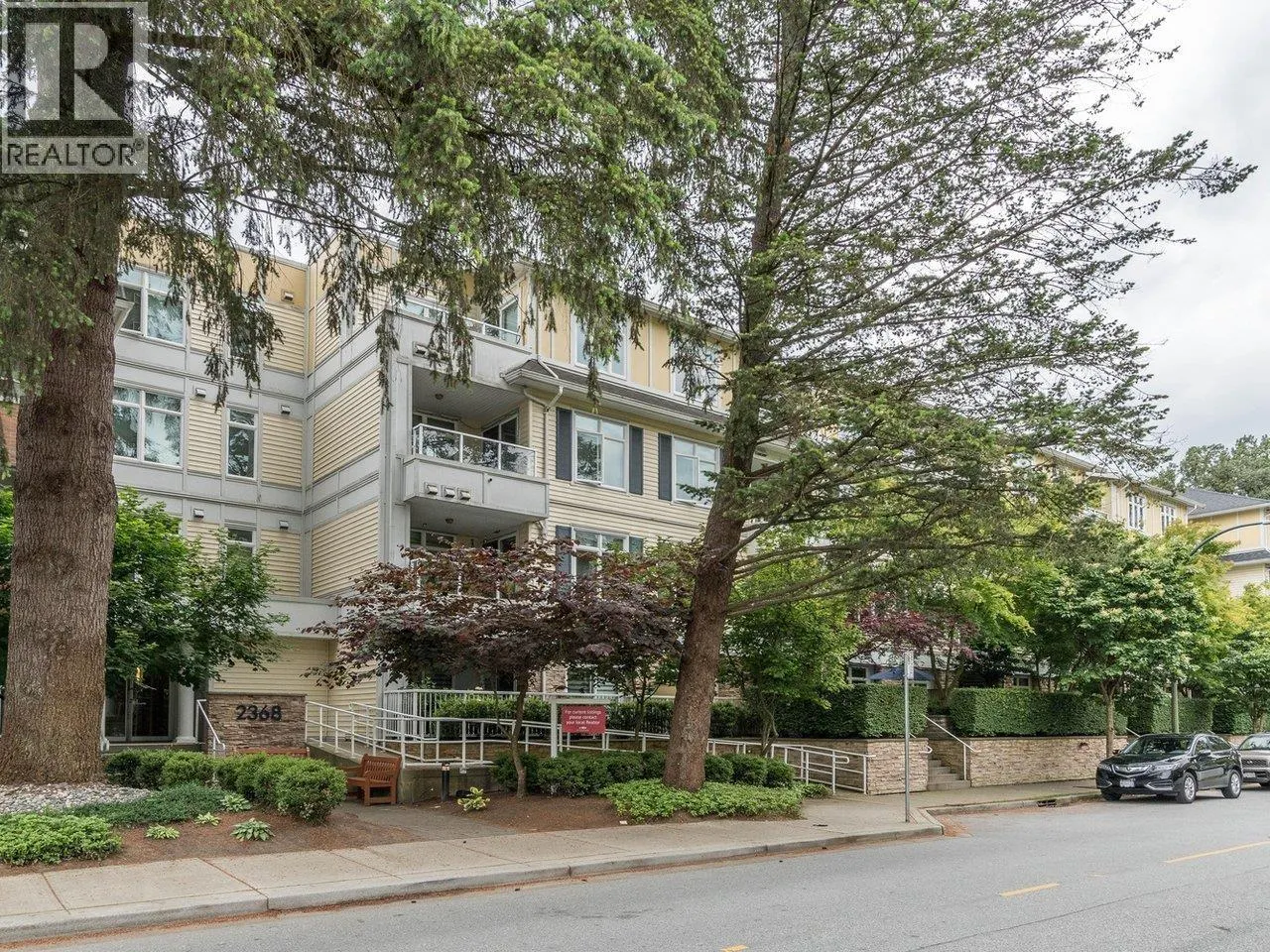216 2368 MARPOLE AVENUE