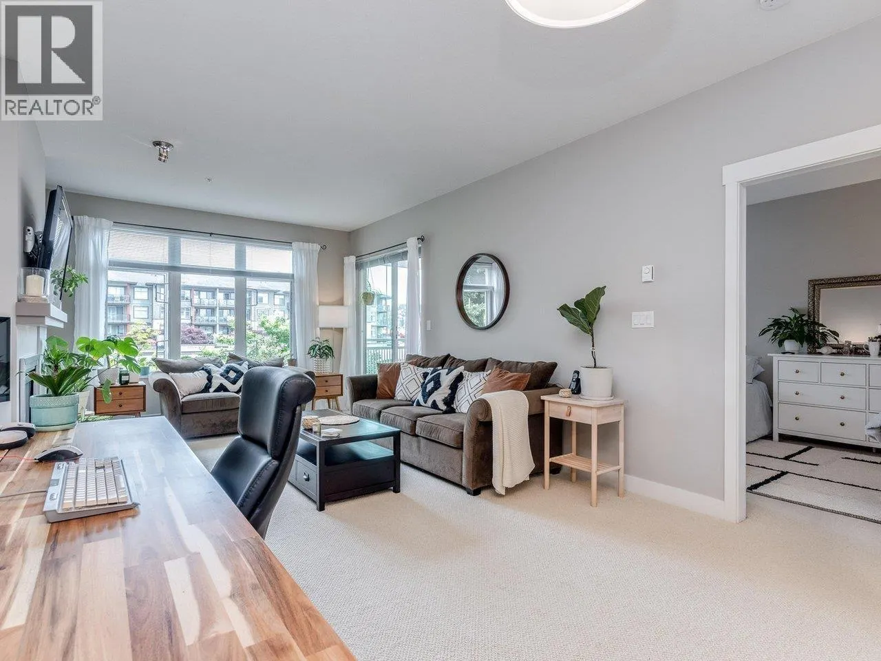 216 2368 MARPOLE AVENUE