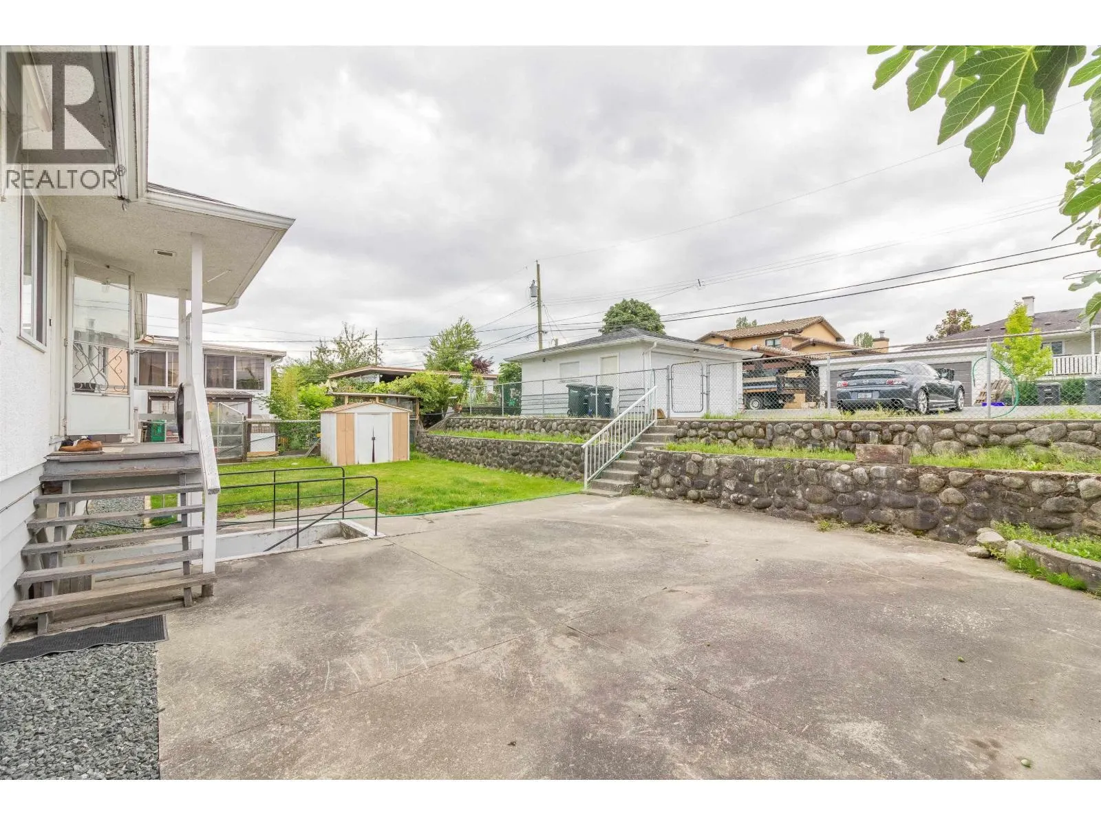 4810 FAIRLAWN DRIVE