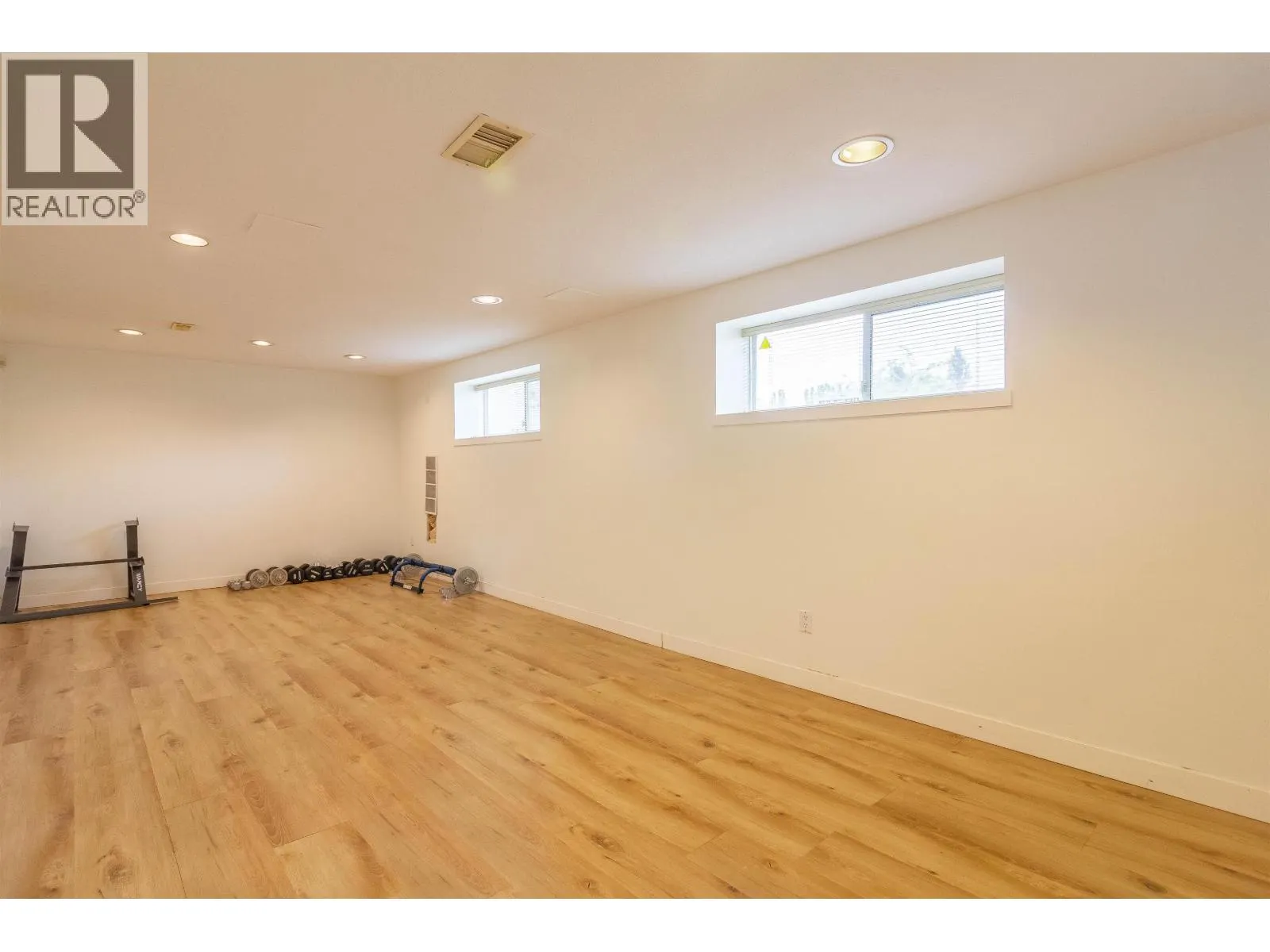 4810 FAIRLAWN DRIVE
