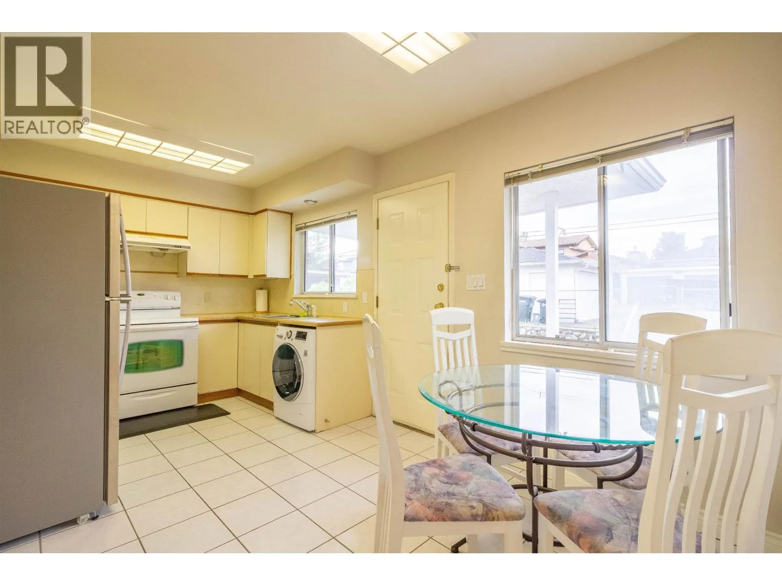 4810 FAIRLAWN DRIVE