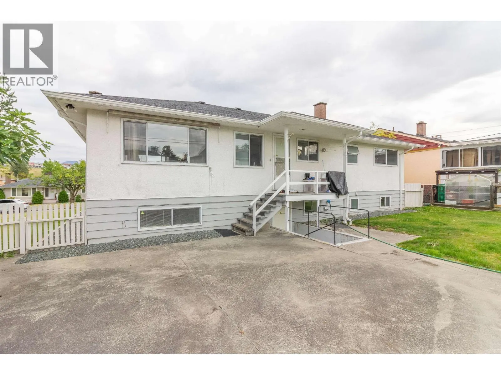 4810 FAIRLAWN DRIVE