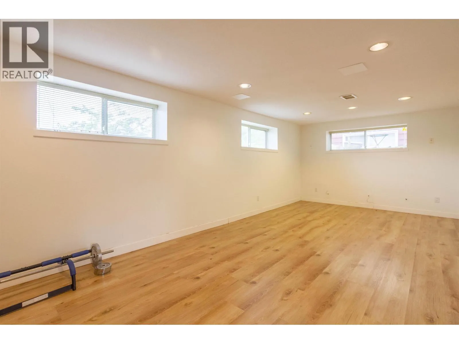 4810 FAIRLAWN DRIVE