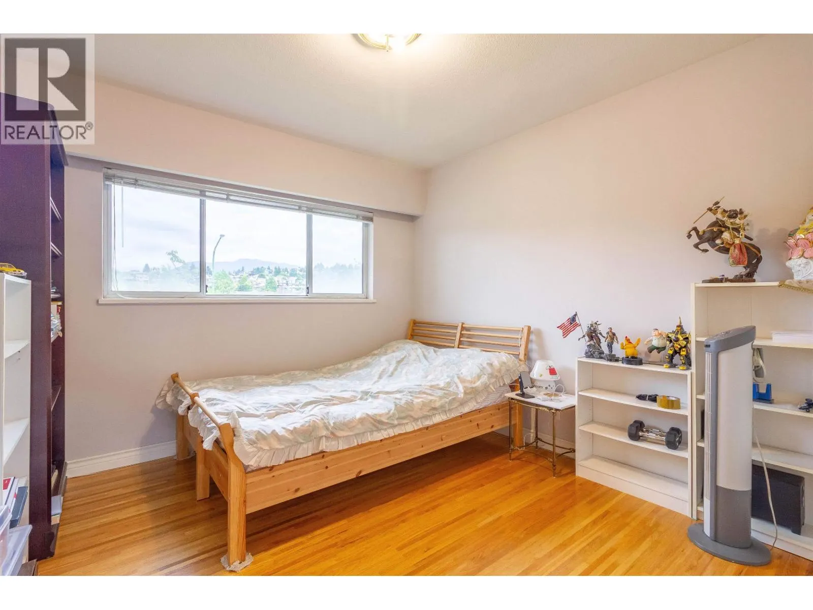 4810 FAIRLAWN DRIVE
