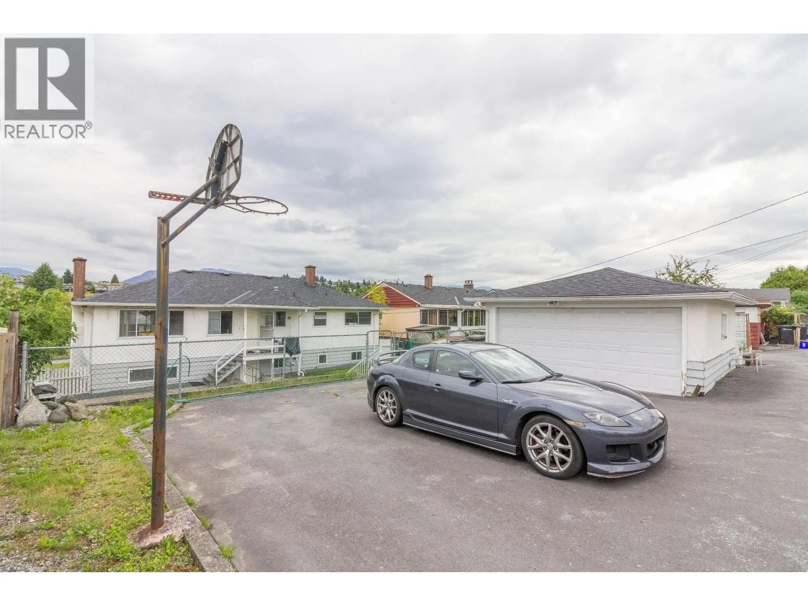 4810 FAIRLAWN DRIVE